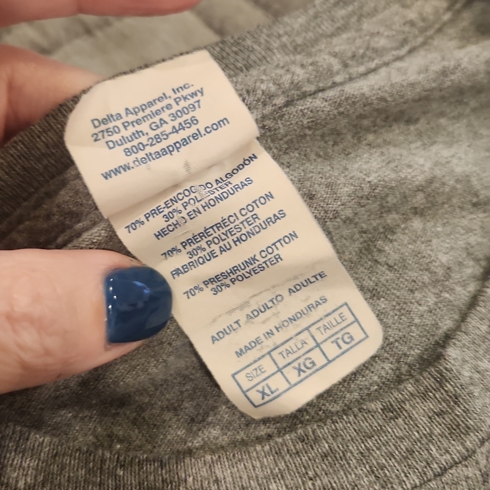 Delta Gray Short Sleeve Tee With Pretty Pretty Pretty Good Size XL! - Picture 4 of 6